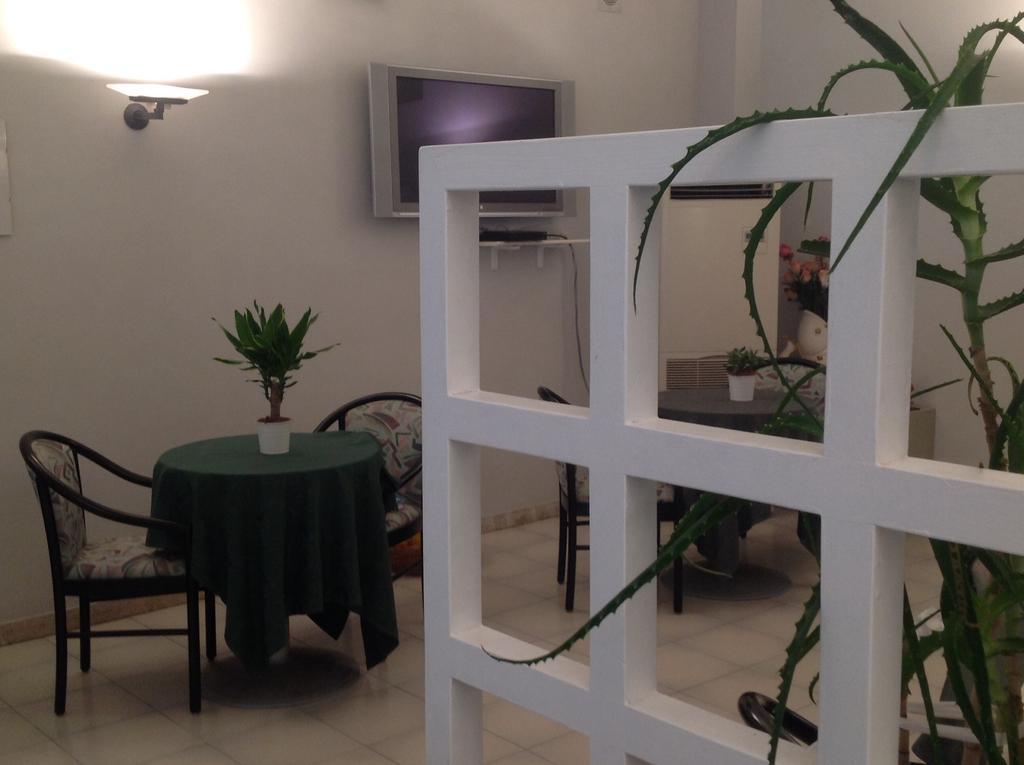 Hotel Smeraldo Brenzone sul Garda Exterior photo