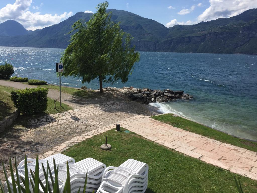 Hotel Smeraldo Brenzone sul Garda Exterior photo