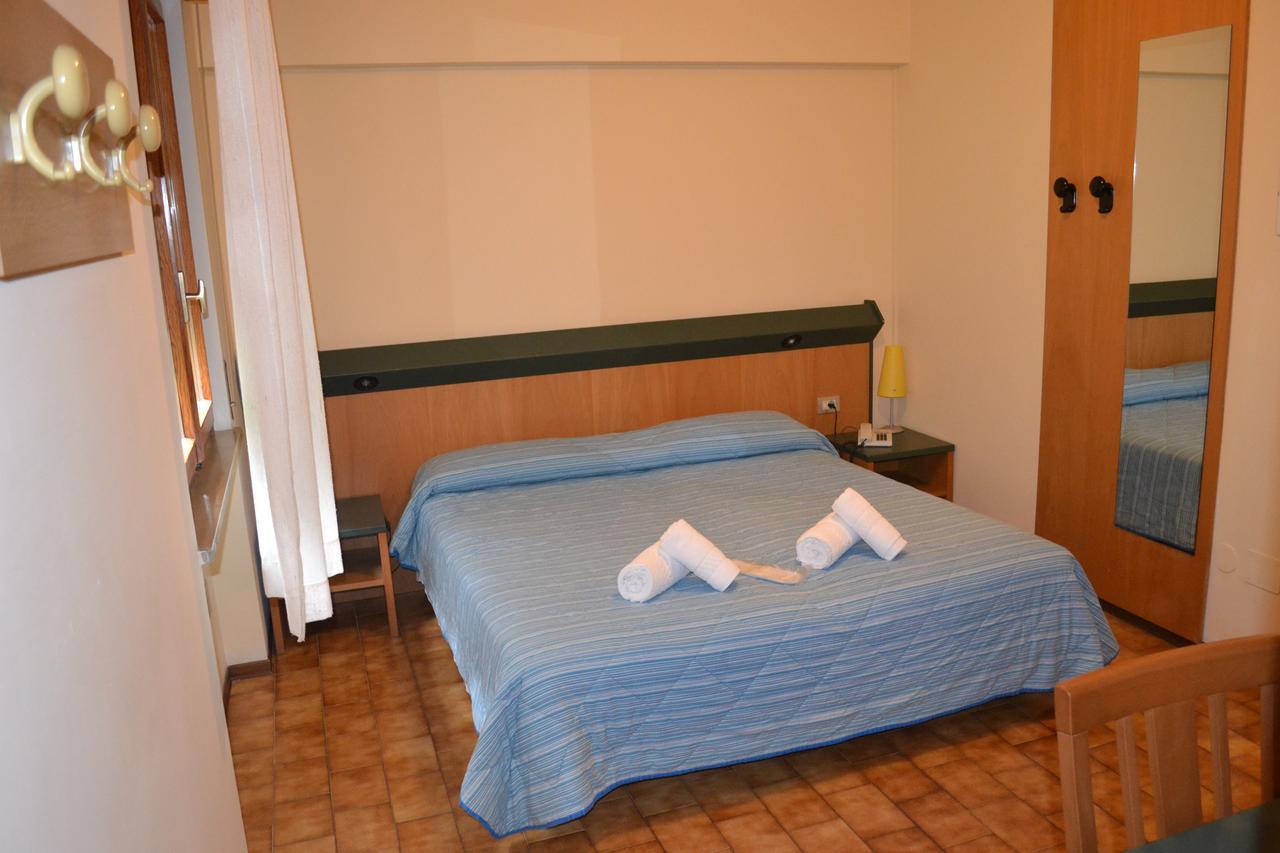 Hotel Smeraldo Brenzone sul Garda Exterior photo